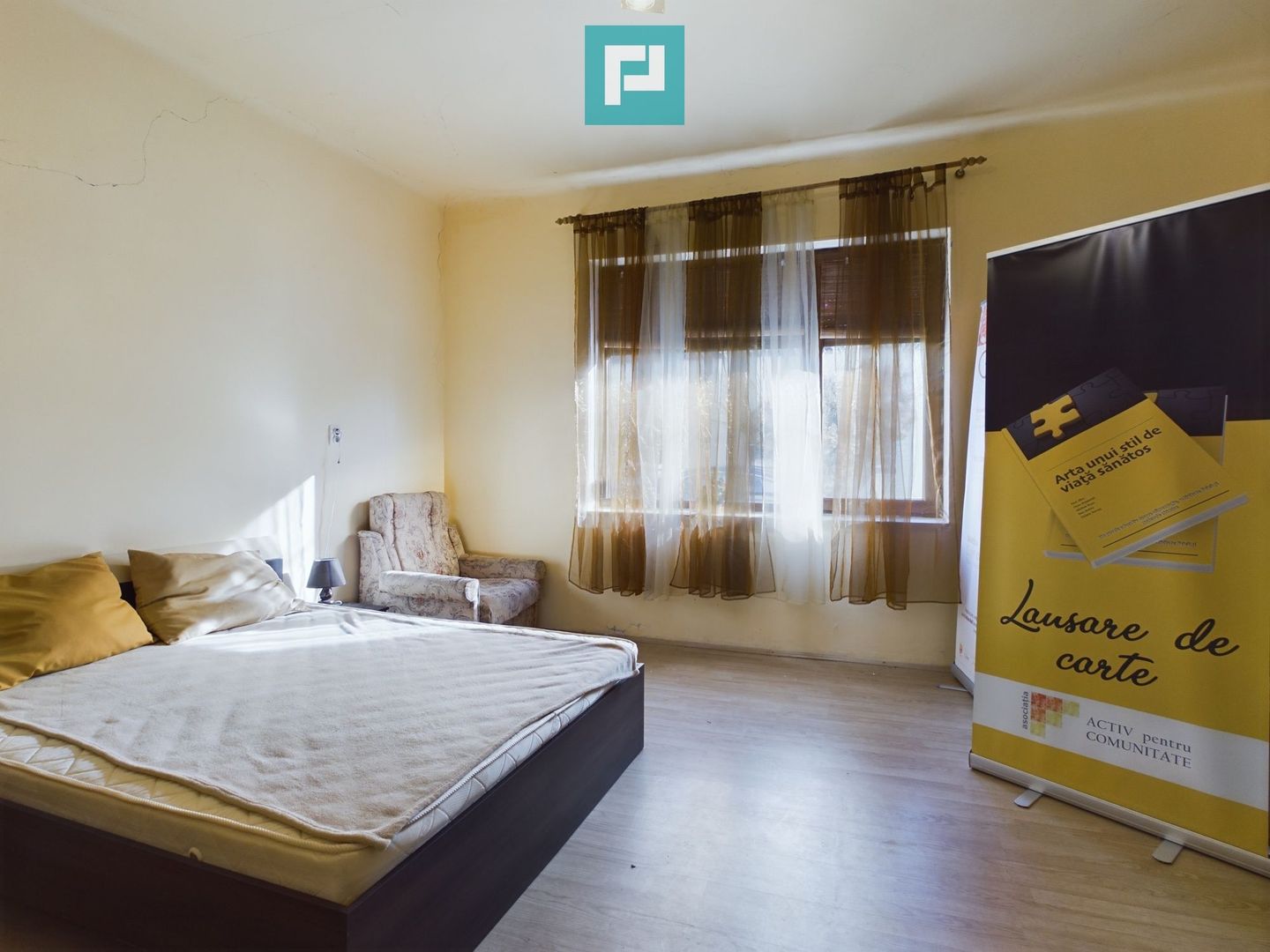 Casă cu teren în Pârneava - Poză 5