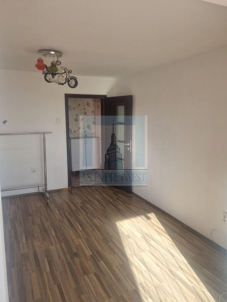 De vanzare apartament 3 camere/ Bd.Alexandru Vlahuță . - Poză 4