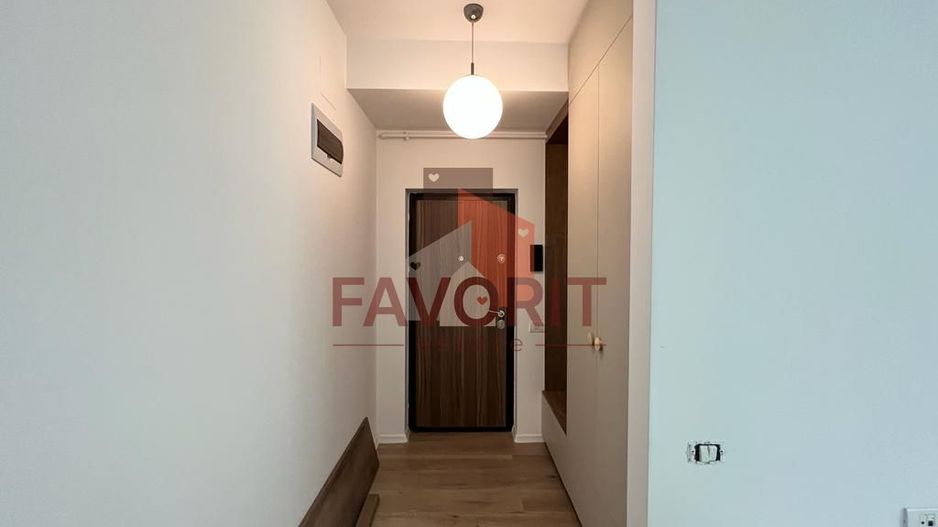 Mobilat si utilat. Vedere la padure. Parcare cu bariera - Poză 6