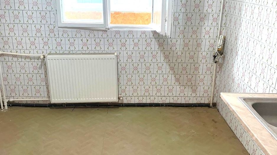 Vanzare Apartament 3 Camere Calea Vitan Bloc Solid 1987 5 Min Metrou Mihai Bravu - Poză 4