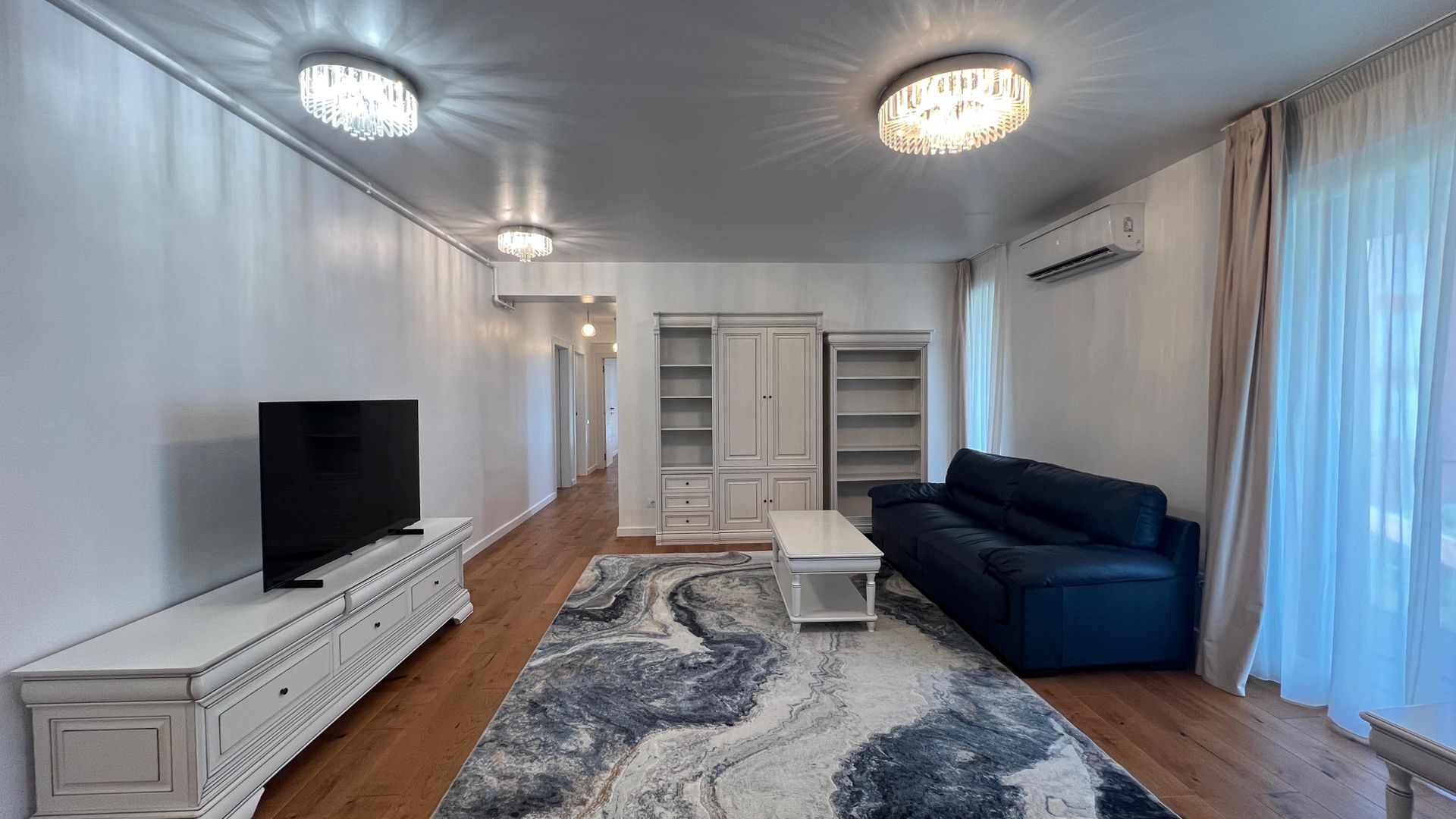 4 camere cu vedere catre parc Herastrau - Poză 2