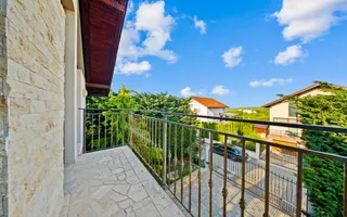 Casa individuala premium cu mansarda si gradina in Faget - Poză 17