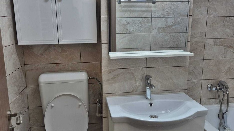 Apartament 2 camere decomandat de vanzare - Poză 4