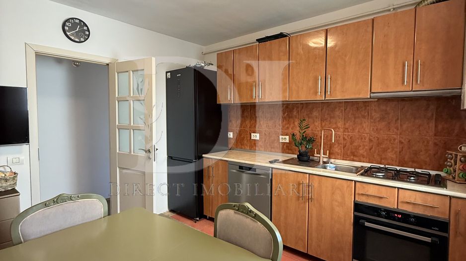 Apartament la cheie / etaj intermediar / Zona Eroilor - Poză 2