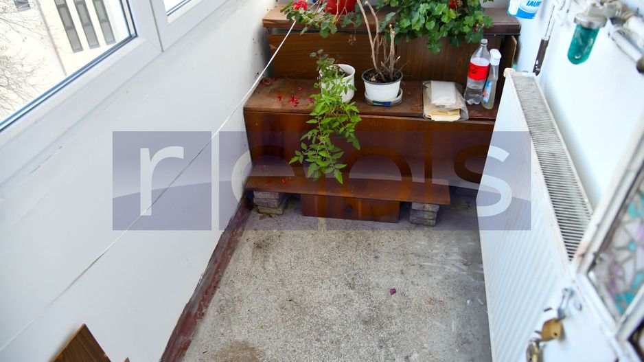 INCHIRIERE| 3 Camere In Vila | CURTE ȘI GARAJ - Poză 19