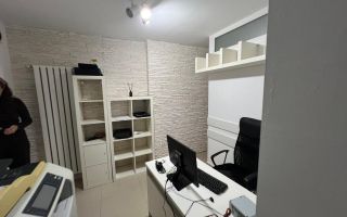 Apartament 3 camere, garaj si boxa - zona Centrala-Prefectura - Poză 9