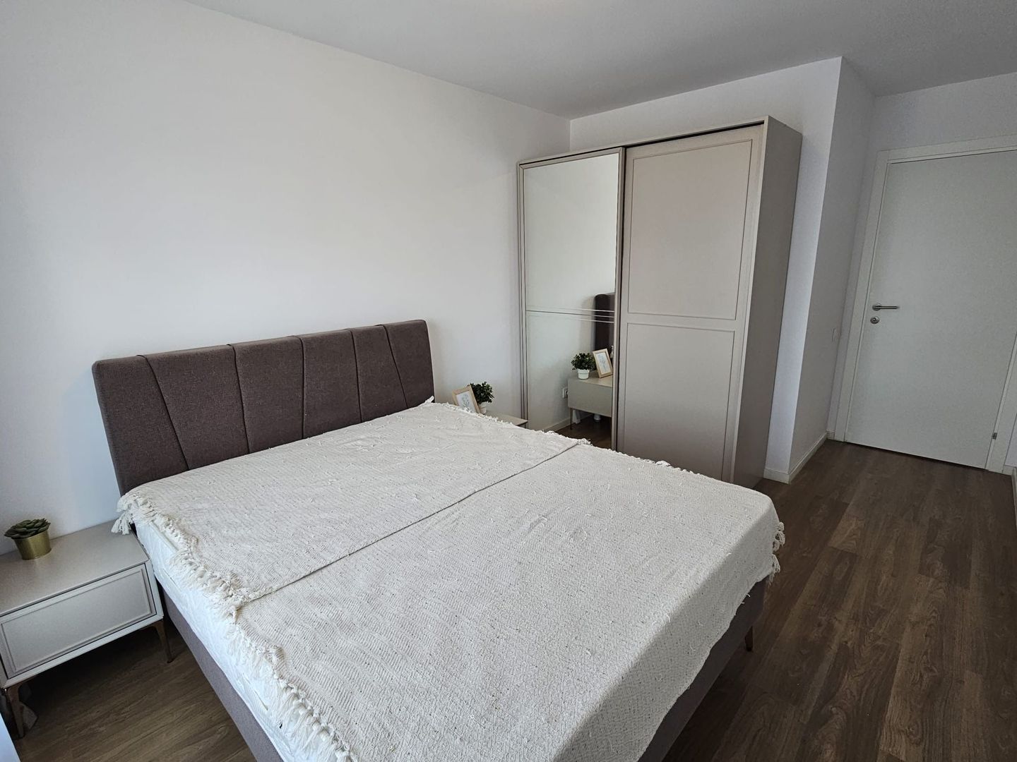 APARTAMENT H PIPERA LAKE | LUX - Poză 2