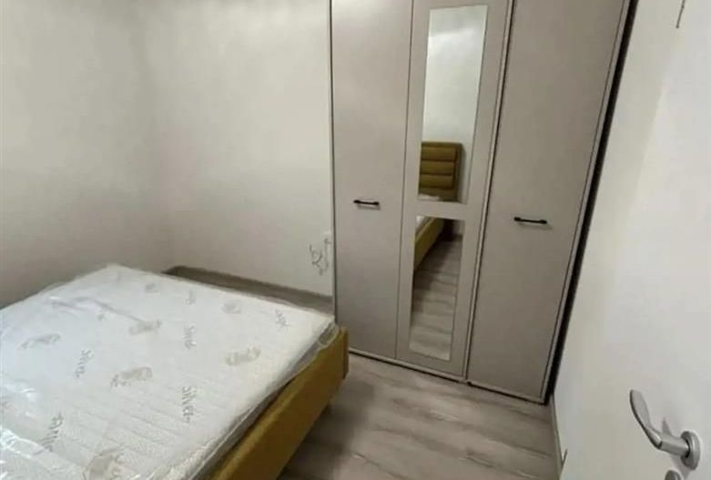 Apartament 2 camere etaj 1 Aradului modificat in 3 camere - Poză 2