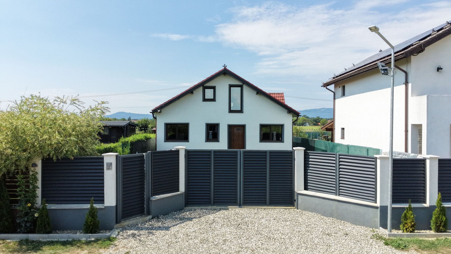 CASĂ PE PARTER DE VÂNZARE ÎN HĂLCHIU – TEREN 600 MP - Poză 1