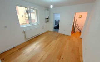 Casa renovata complet in Schei - Brasov cu Terasa Panoramica - Poză 4