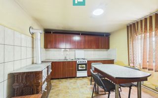 Casă complet modernizată, P+1 în Buteni, Arad - Poză 31