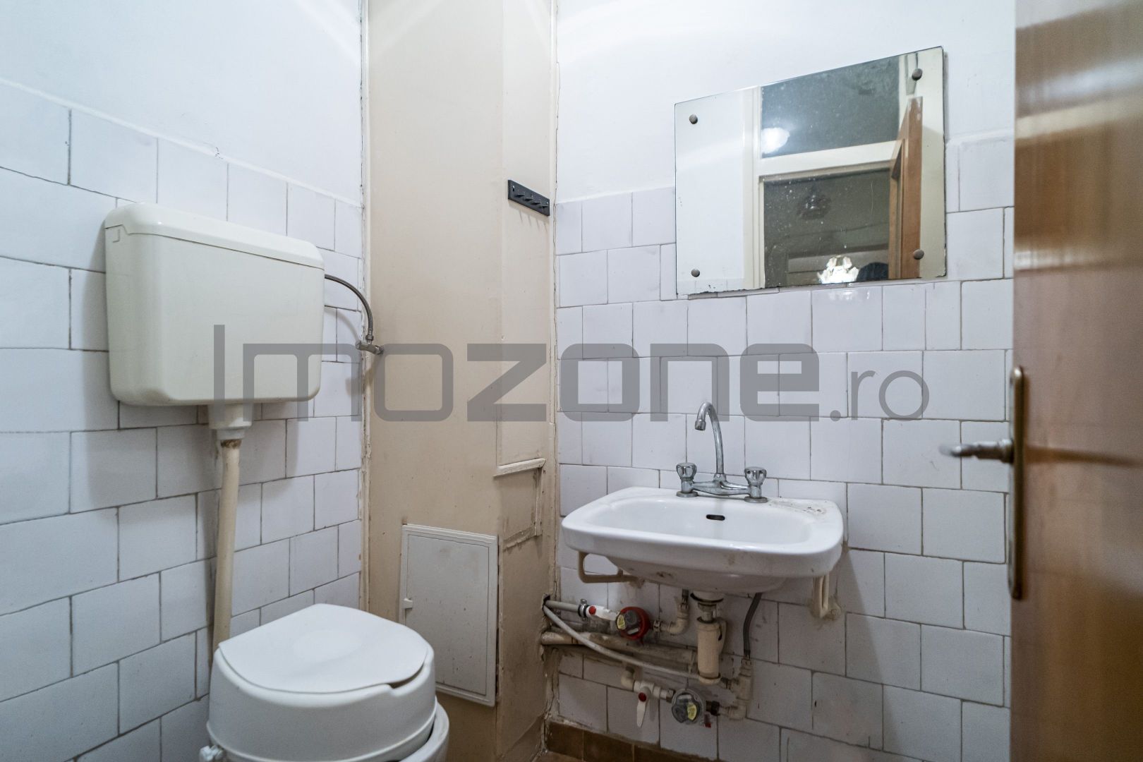 Drumul Taberei 3 camere, 4/10, bloc stradal, c-tie 1980, bucatarie mare, 2 bai - Poză 12