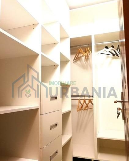 Apartament 3 camere, renovat, Podu Roș - Complex 1001 Articole, 10 minute de Palas - Poză 6