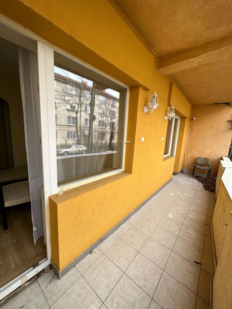 Apartament spatios 150 mp - Poză 28