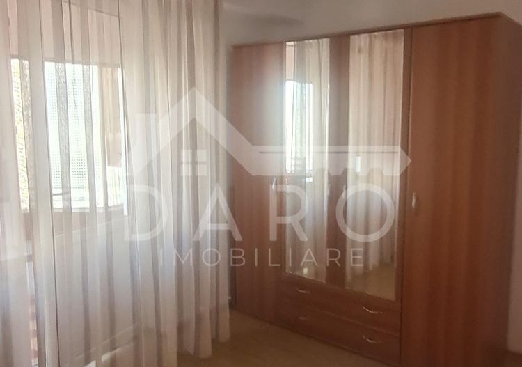 Inchiriez apartament cu 2 camere - Poză 1