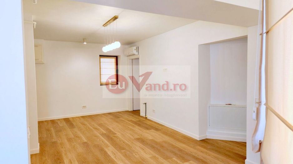 De vanzare apart. 3 camere Faleza , vedere Dunare, 78 mp, renovat premium - Poză 14