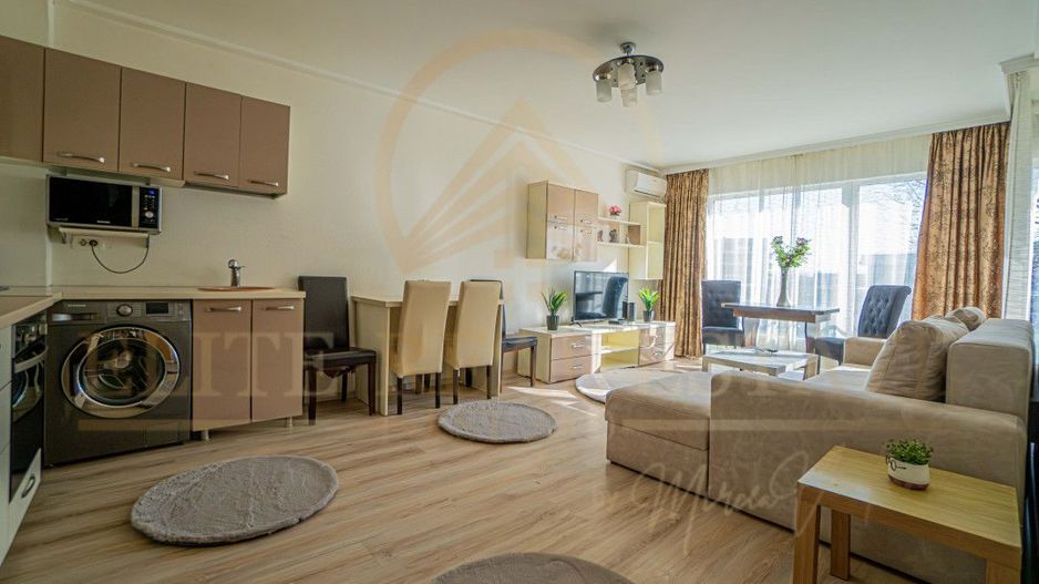 Apartament 2 camere – Mamaia, zona de intrare – Piscină - Poză 7