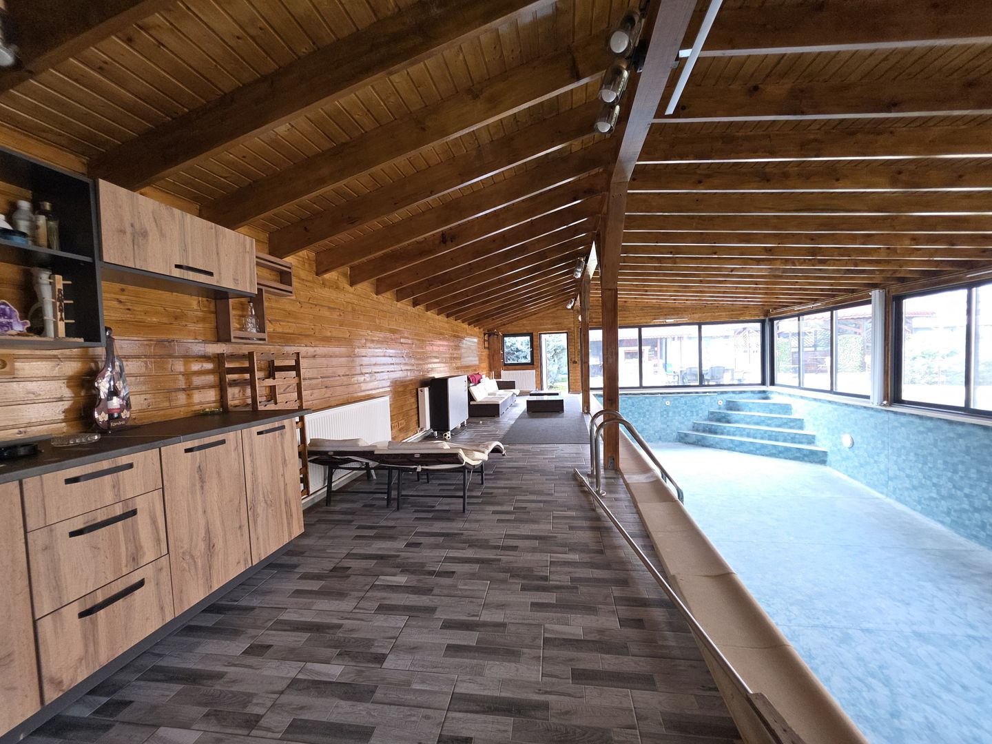 Reducere pret! ! Vila top cu piscina inchisa,  incalzita, barbeque - Poză 23