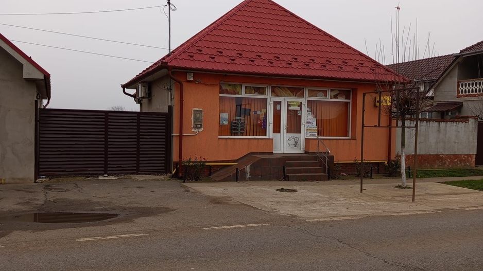 Spațiu comercial versatil, curte proprie și parcare, Biharia - Poză 2