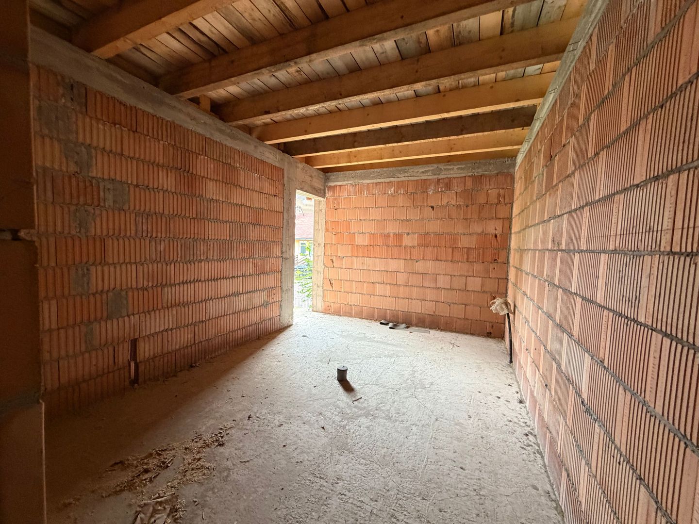 Casă de vânzare 260 mp utili + 1052 mp teren in centrul orasului Covasna - Poză 23