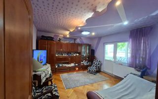 Apartament 3 camere Bucovina parter cu balcon - Poză 1