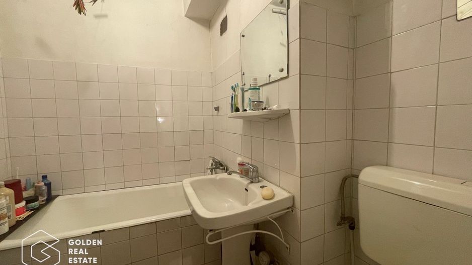 Apartament spațios, decomandat, 4 camere, Soarelui, zona AEM - Poză 8