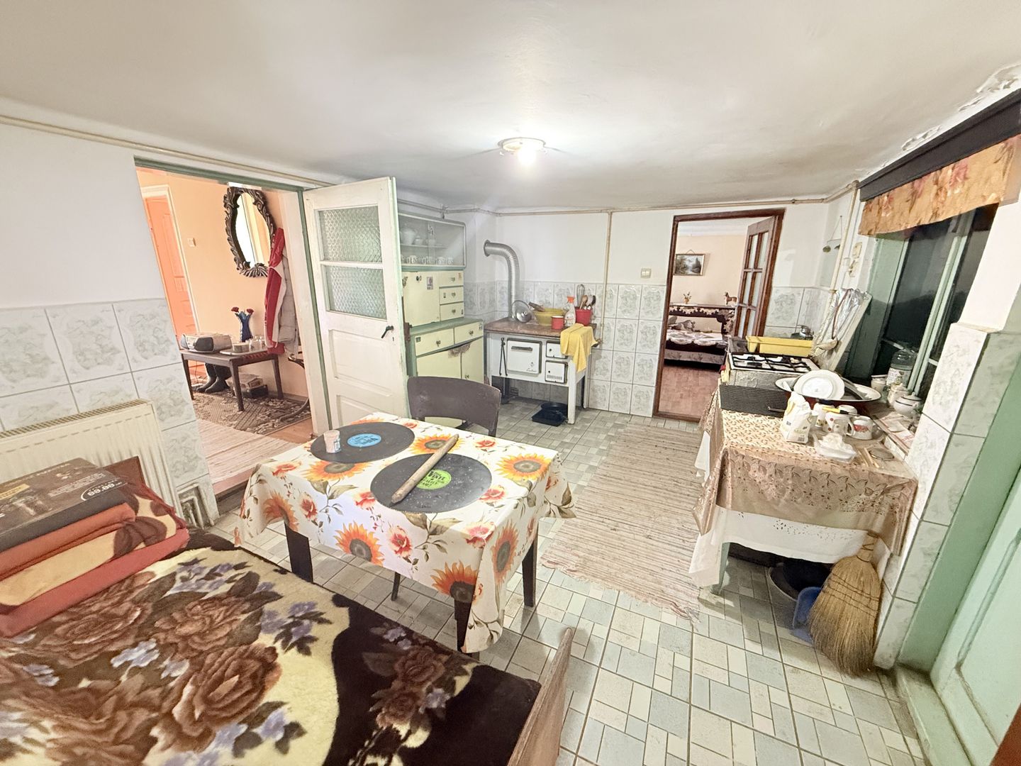 Casa interbelică cu arhitectură deosebită+Anexa și teren 1570 mp - Poză 5