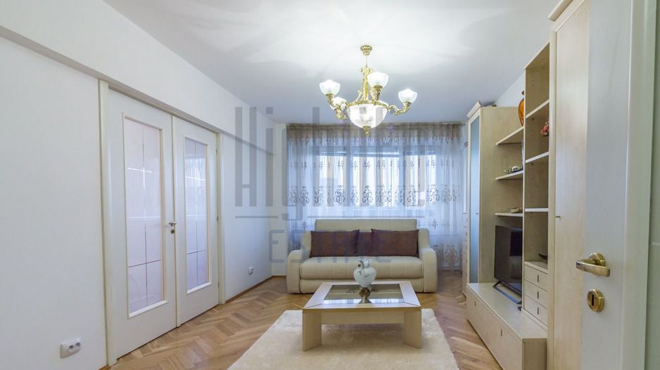 4 Camere de inchiriat, zona Libertății-vedere CASA POPORULUI - Poză 10