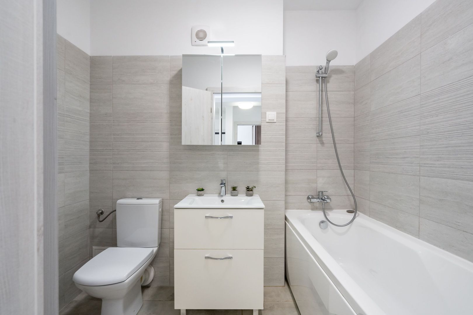 COMISION 0% - Apartament 2 camere Bd.Pipera - Iris Build - Rond OMV - Poză 13