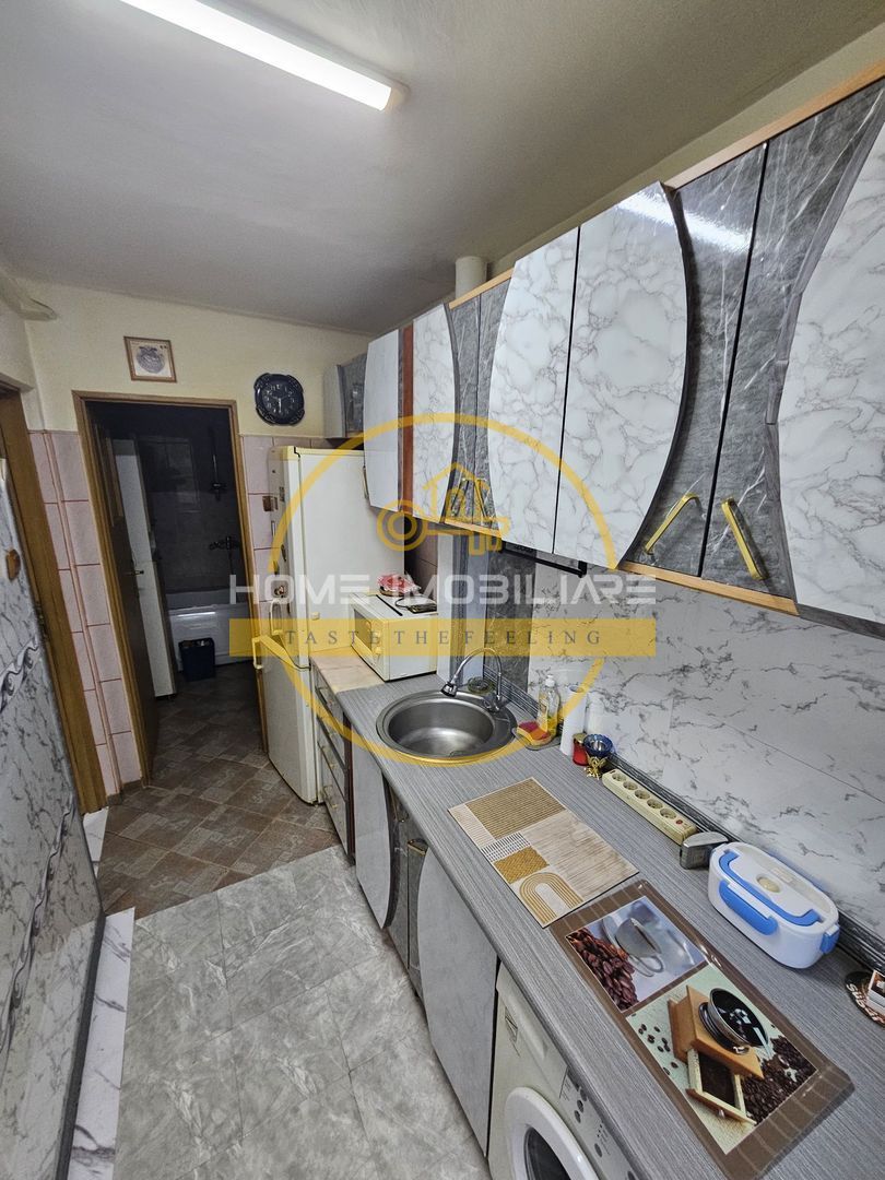 Apartament cu 3 camere/ 53mp/ zona Podu Ros - Poză 5