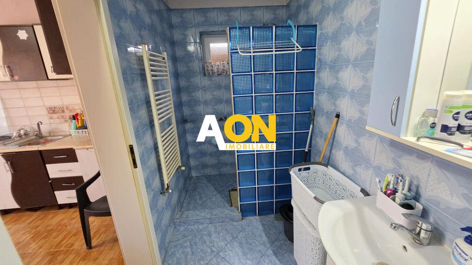 Casa cu 2 camere + anexe, toate utilitatile, 295 mp teren, zona Centru - Poză 6