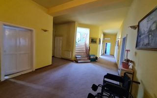 Vila generoasa,destinatii multiple - Poză 30