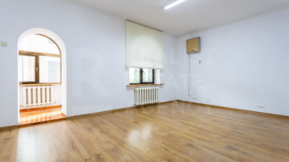 Chirie, spațiu de birouri, 236 mp, strada București, Centru - Poză 7