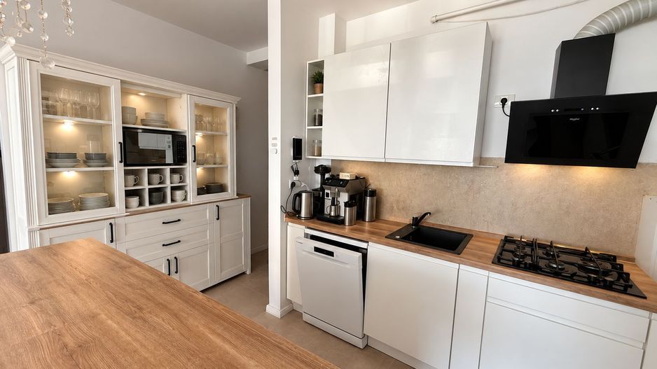 Dumbrăvița | 3 Camere | 76,6 mp | Grădină 46.5 mp | 2 Băi | Dressing | 2 Parcari - Poză 8
