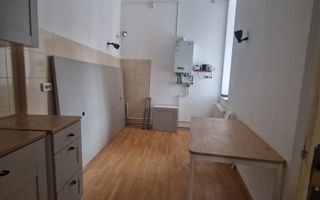 Spatiu comercial in vila, etj. 1 + mansarda, 220 mp, Piata Amzei - Poză 5