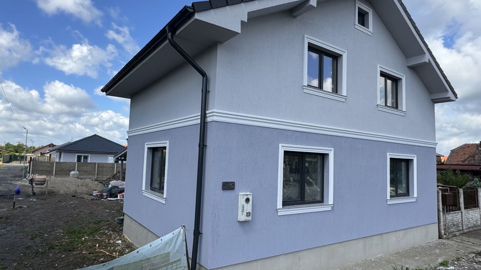 Individuala Sanmihaiu Roman P+M,5 Camere,2 Bai,Pivnita,Toate Utilitatile,Asfalt - Poză 3