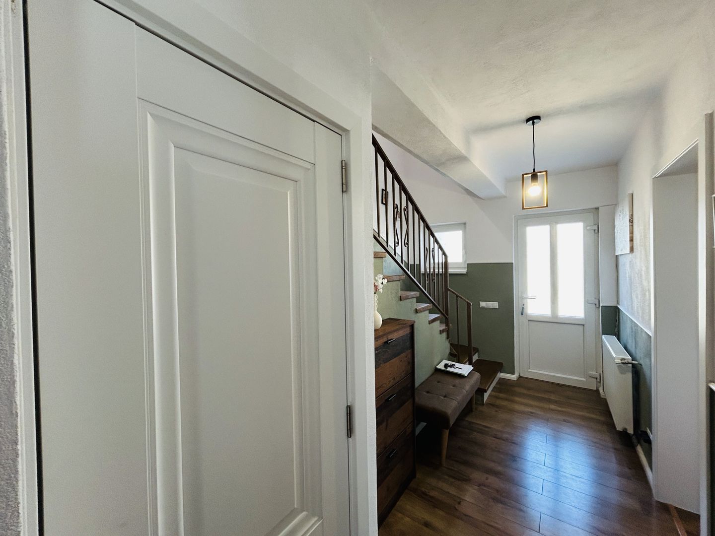 Casa moderna, tip duplex, 4 camere, 2 bai - Bavaria Park - Poză 9