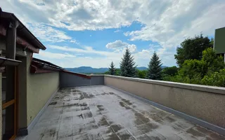 Casă Vilă cu 9 camere și piscină încălzită în localitatea Cornu - Poză 29
