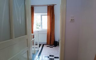 CENTRU SALA SPORTURILOR(COD03)- Casa interbelica si curte generoasa ! - Poză 58