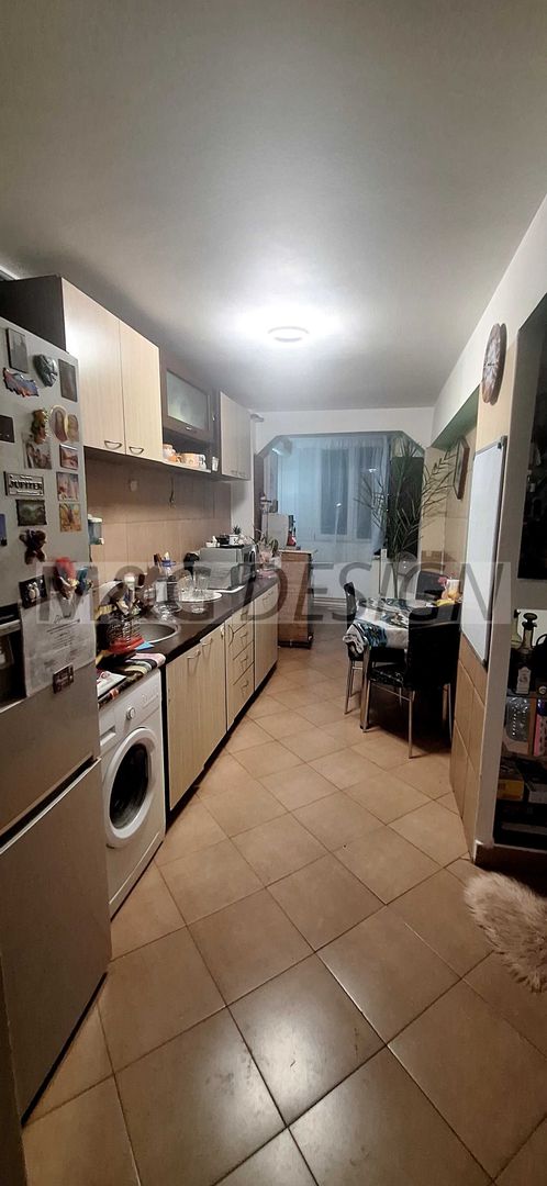 3 camere decomandat  zona Dacia - Poză 3