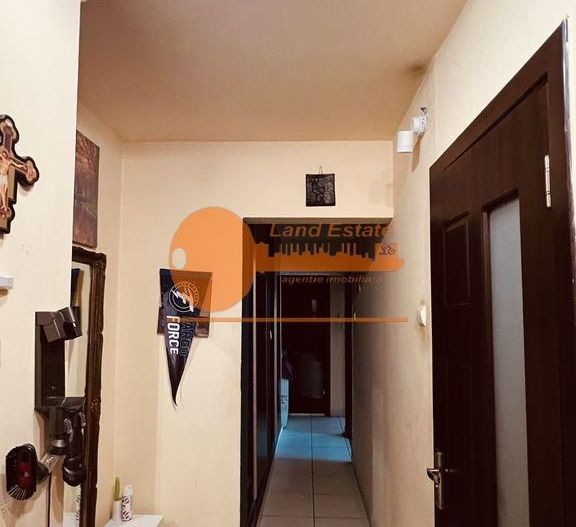Apartament cu 3 cameer Pacii-Apusului - Poză 3
