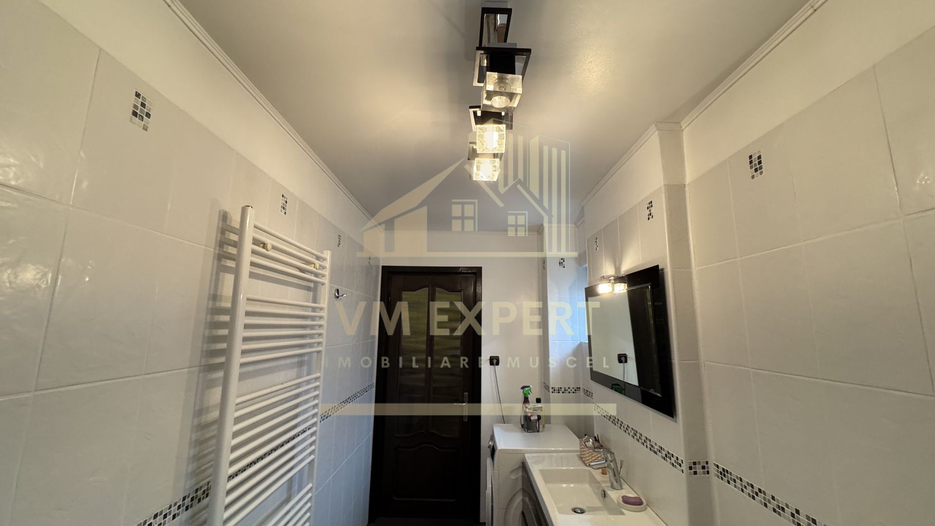 VILA 5 CAMERE 246 MP TEREN 817 MP CÂMPULUNG, 0 COMISION CUMPARATOR - Poză 32