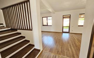 Casa tip insiruit, 4 camere, 2 bai, finisata la cheie, Cetate - Poză 1