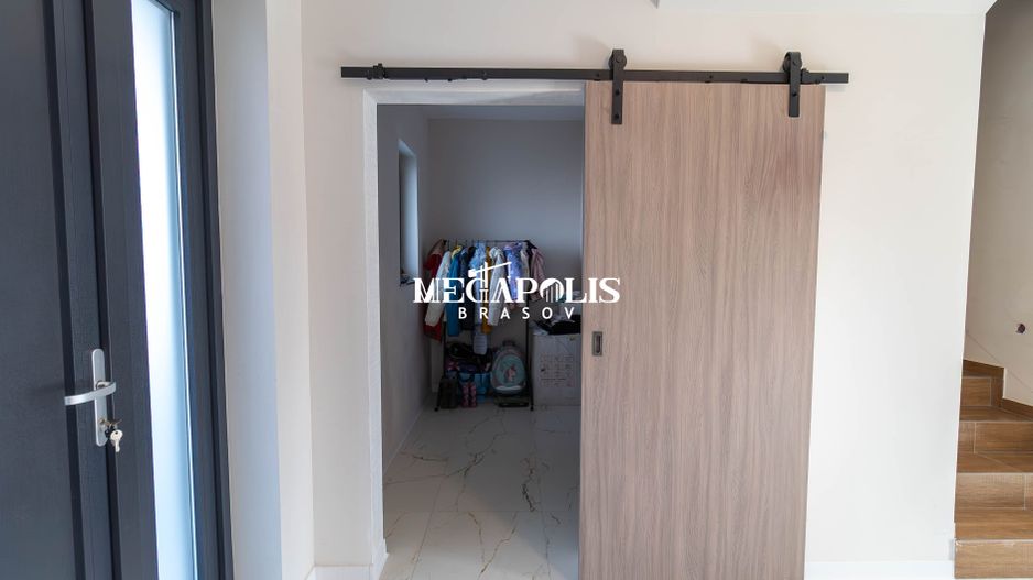 Duplex modern – 5 camere + garaj - Poză 8