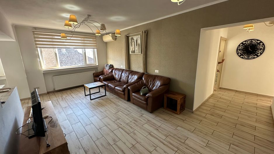Apartment 4 camere Piata Unirii aproape de Medicina - Poză 4