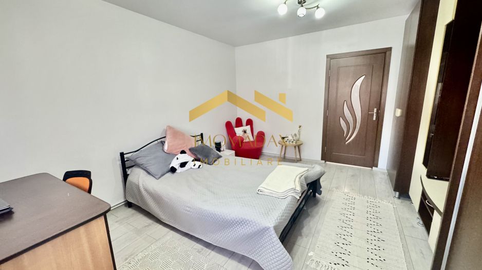 Lunei-Apartament 1 Camera-Centrala Proprie - Poză 4