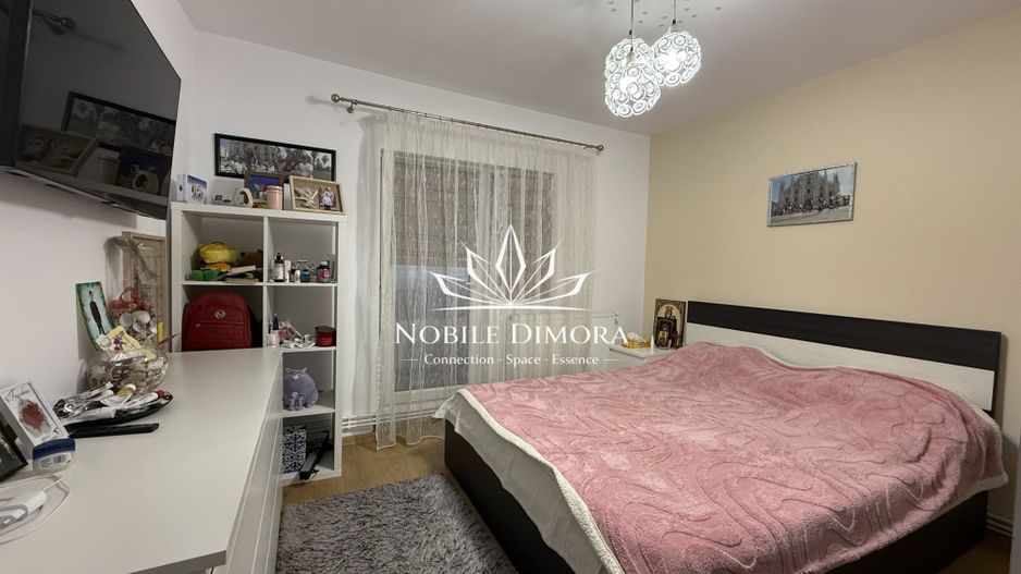 Apartament cu 3 camere de vanzare - 2 balcoane - zona Bucovinei - Poză 12