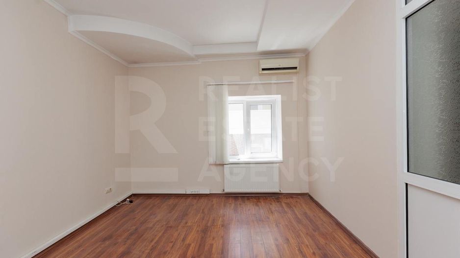 Chirie, oficiu, 320 mp, situat, str. 31 August, Centru - Poză 13