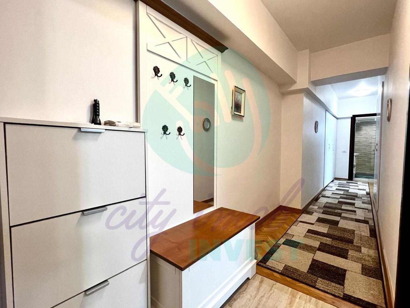 3 camere | 3 min Metrou Piața Victoriei | Complet renovat - Poză 2