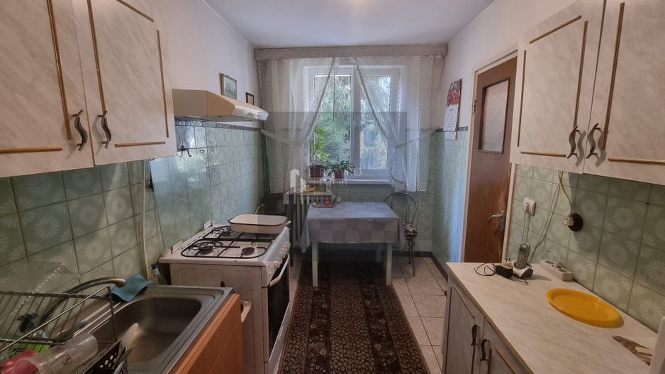 Apartament 4 camere Brancoveanu decomandat - Poză 3